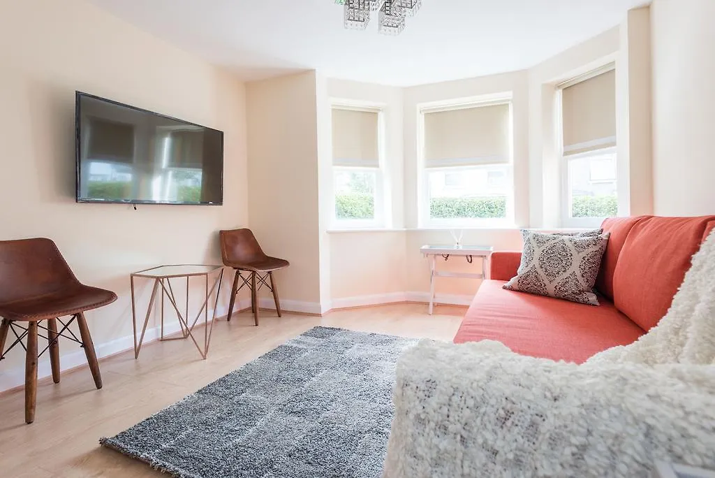 Stratford Saffron Apartment location