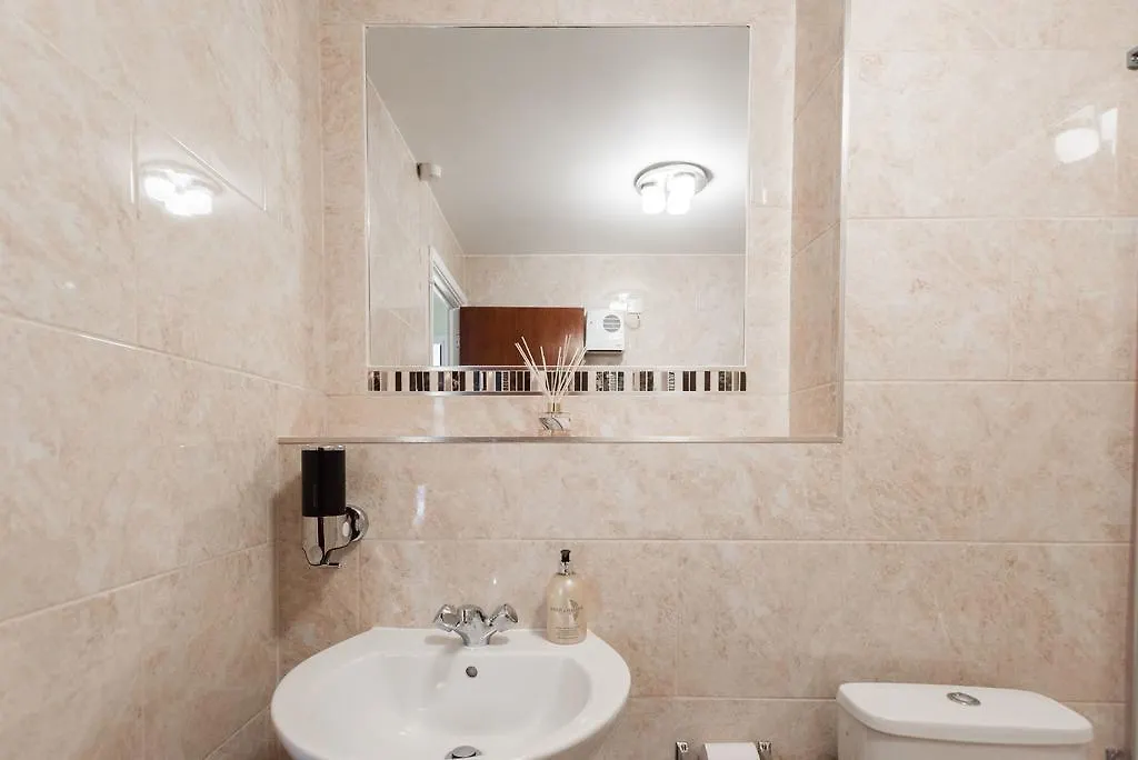 Stratford Saffron Apartment 0*, London United Kingdom