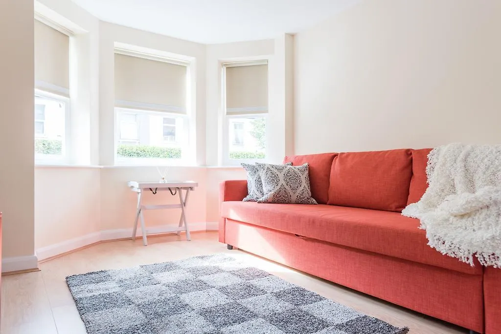 Stratford Saffron Apartment